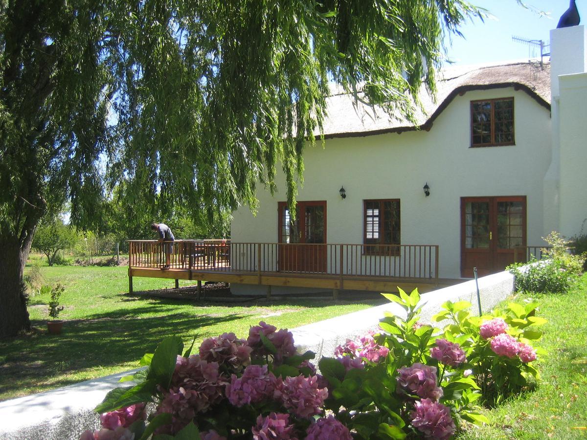 Acara Guesthouse & Cottages Stellenbosch Exterior foto